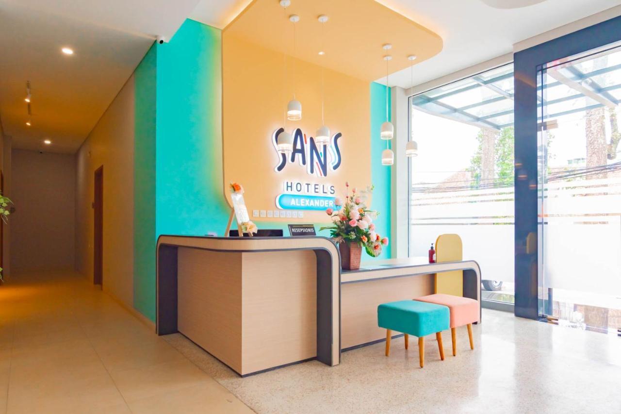 Sans Hotel Alexander Bandung Exterior foto